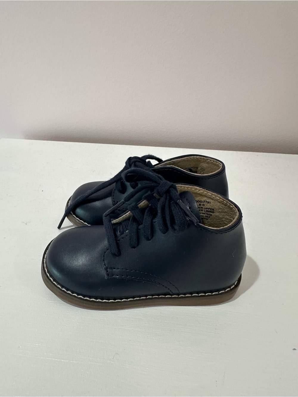 Footmates navy baby boy shoes size 6 Excellent condition - Picture 2 of 2